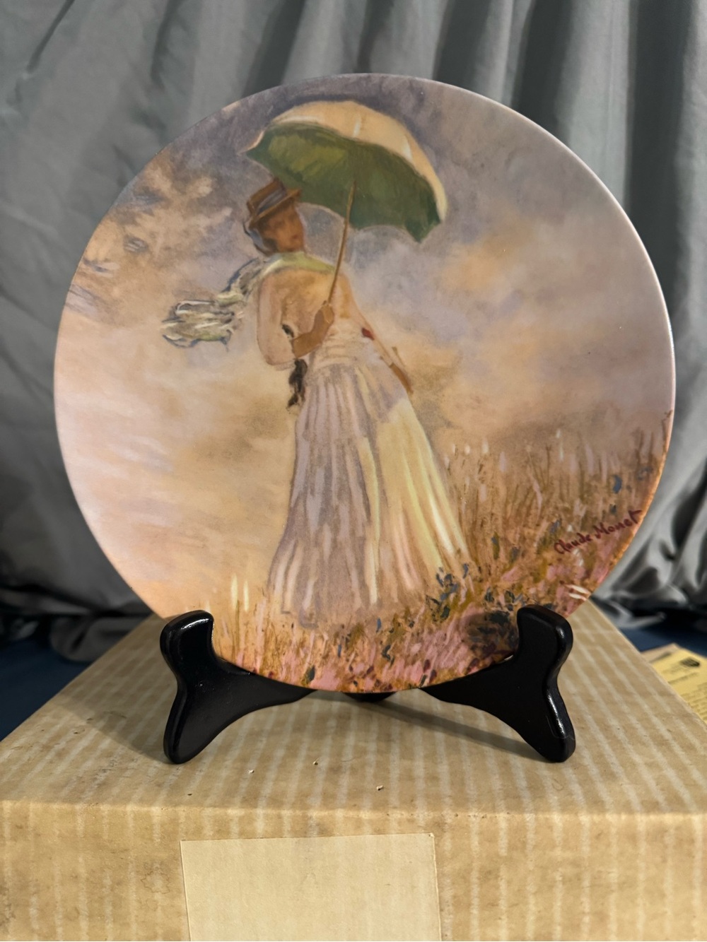 Claude Monet Inspired Lady with Parasol Decorative Plate - Green & Cream